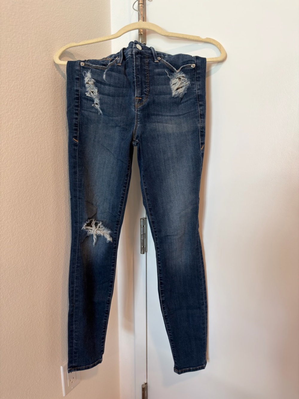 GOOD AMERICAN Good Legs Distressed Skinny Jeans with Leopard Pockets - Size 2/26